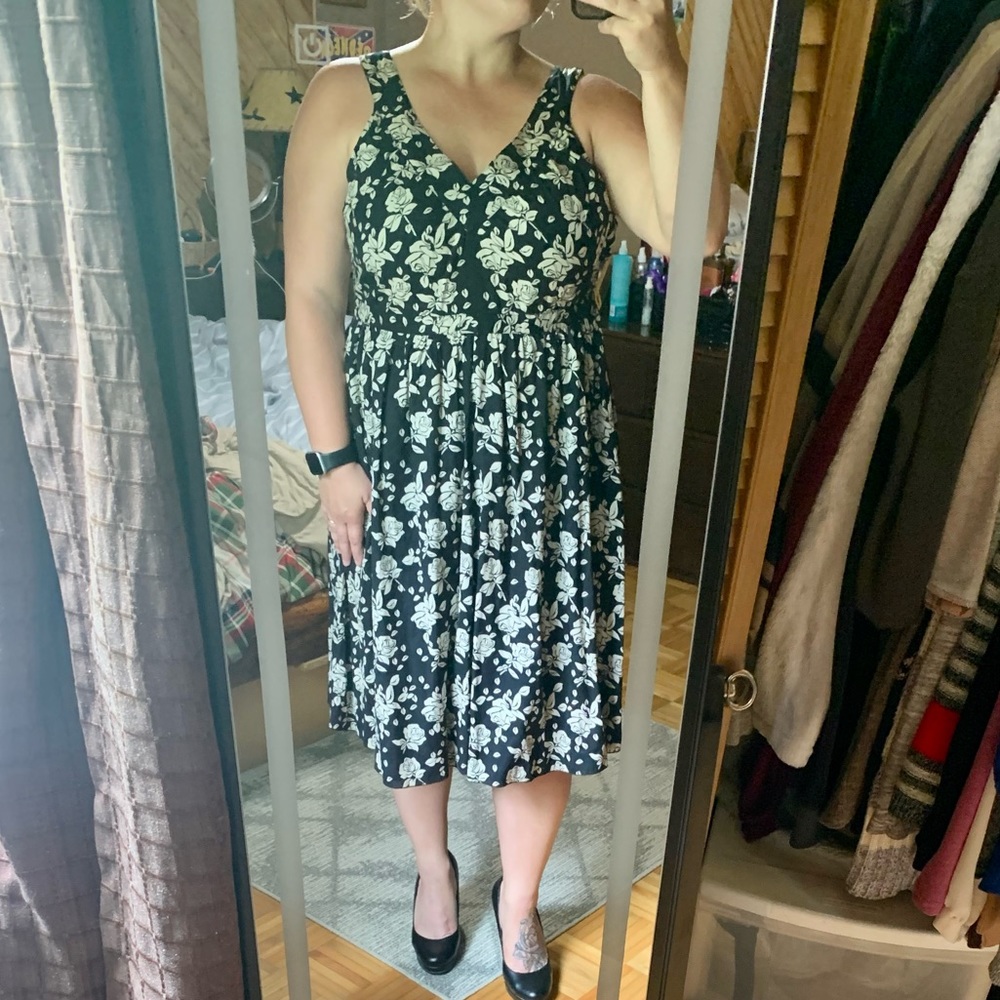 3/$30 JANE ALEXANDER BY DESIGN 100% COTTON NWT BLACK W/ ROSES SLEEVELESS size XL